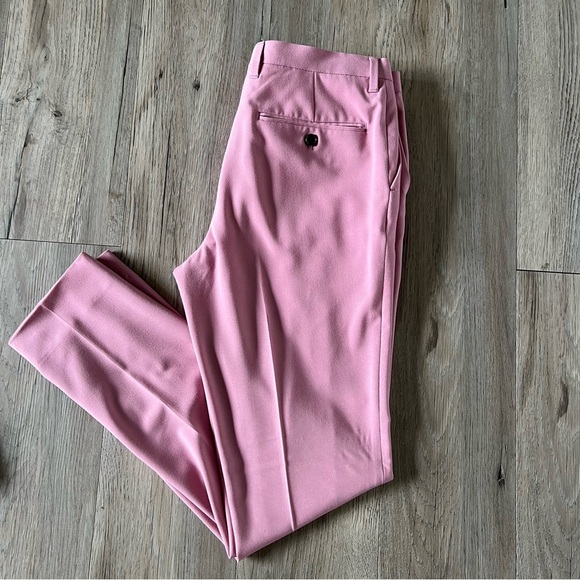 Simons Pink Slim-Fit Suit for a Contemporary Look - Picture 12 of 12